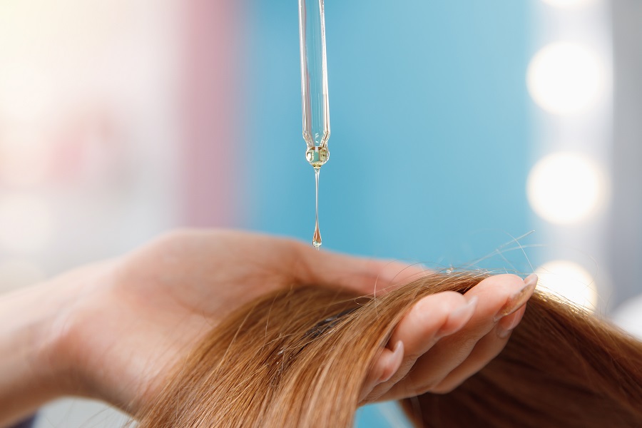 Prodotti con cristalli liquidi per capelli